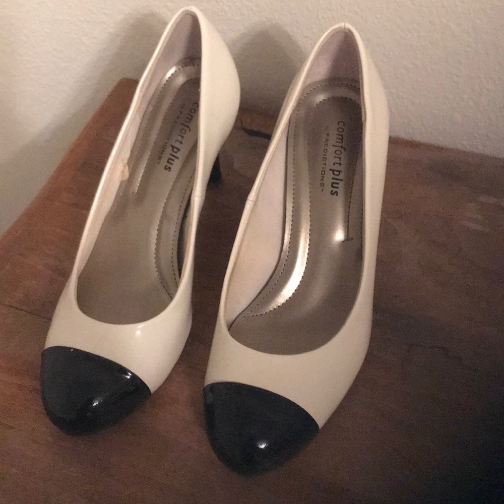 ‼️2/$12‼️ White Black Toe Heel